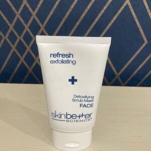 skinbetter SCIENCE Detoxifying Scrub Face Mask